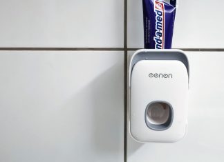 Podajnik do pasty z Aliexpress