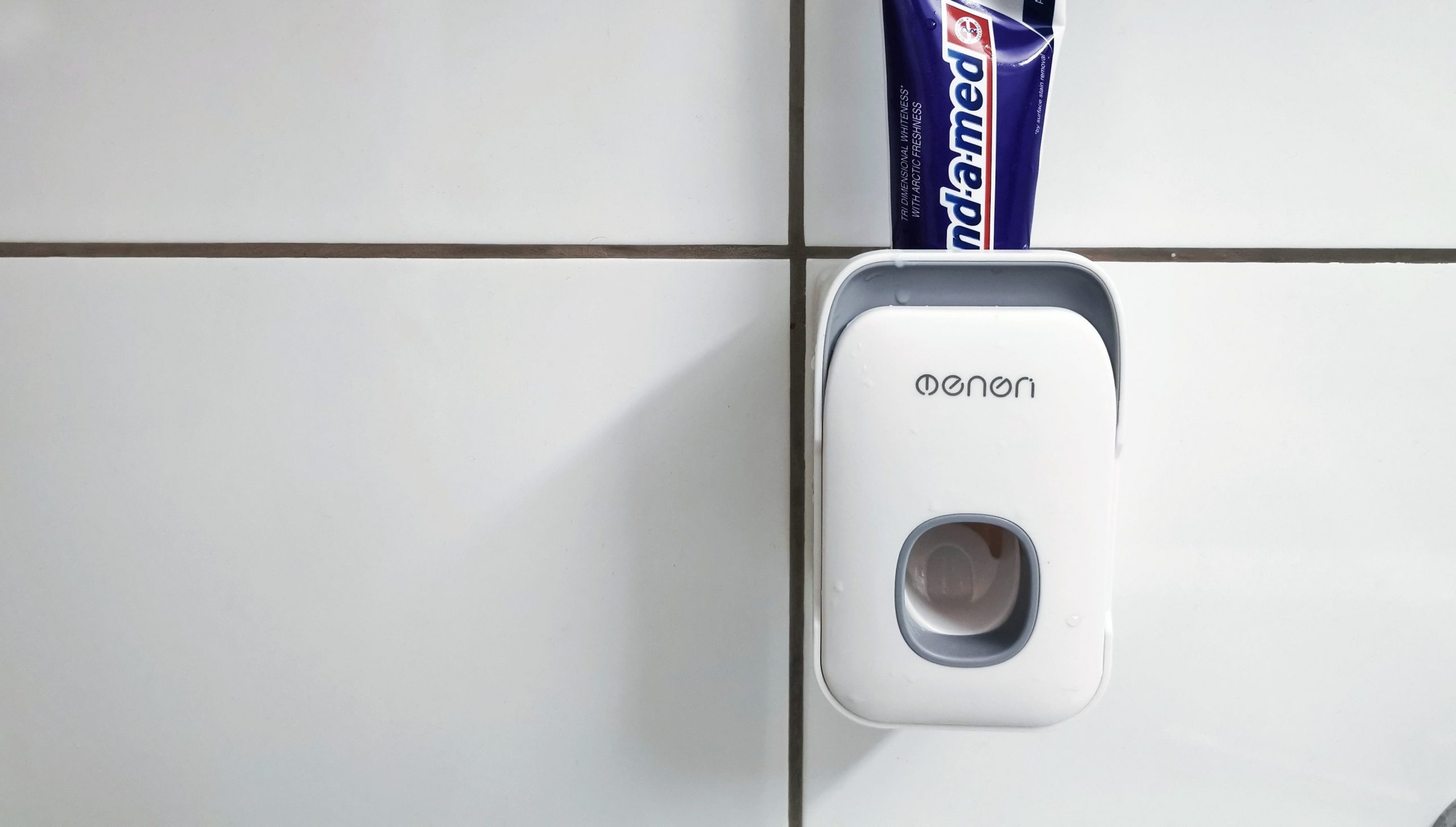 Podajnik do pasty z Aliexpress