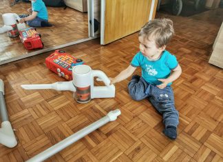 Xiaomi Mi Handheld Vacuum Cleaner – odkurzacz ręczny to nieoceniona pomoc przy dziecku handheld vacuum cleaner
