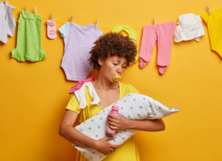 Prezentownik – co dla świeżo upieczonej mamy prezent dla mamy