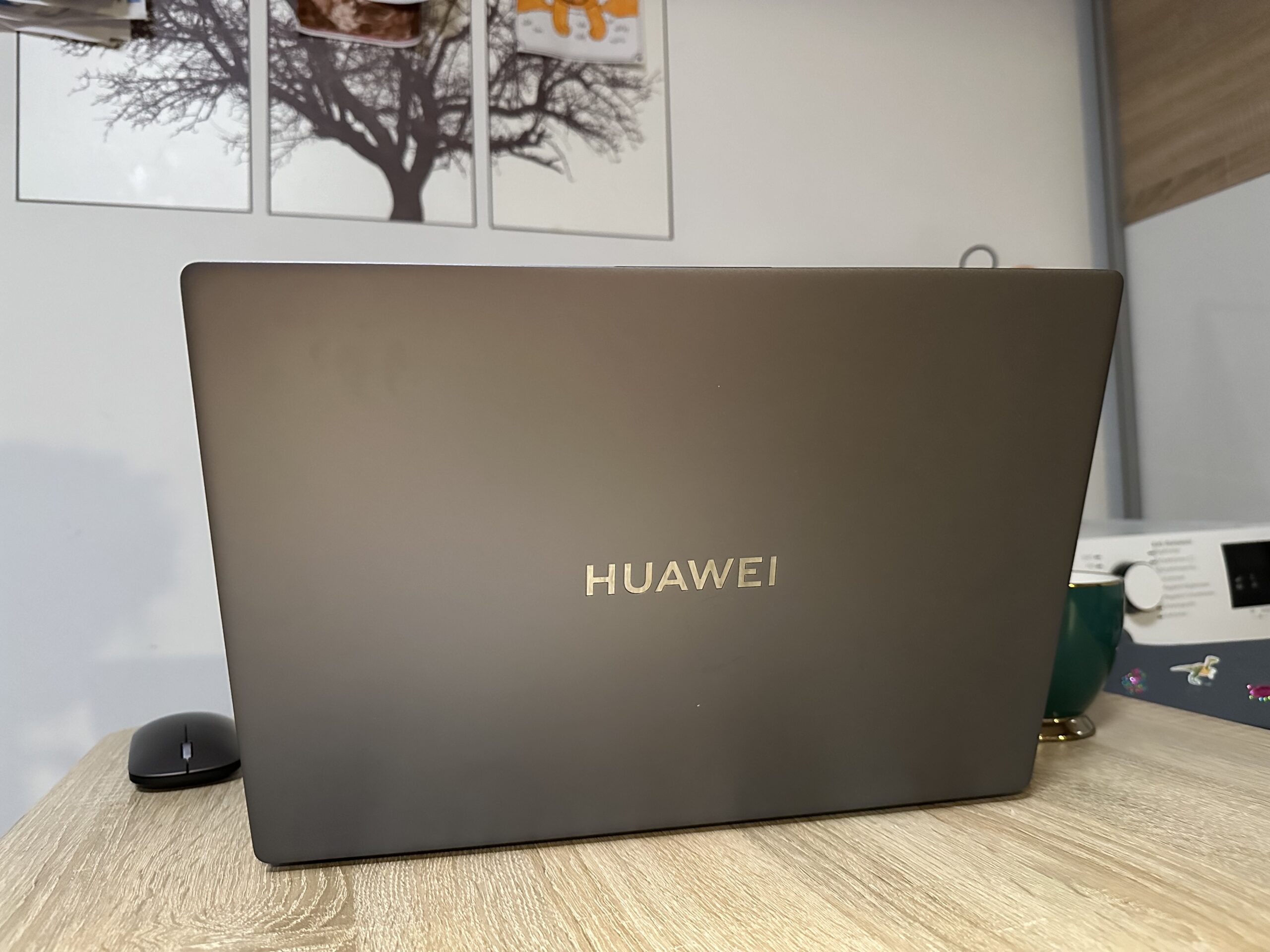 Huawei MateBook D16 (2024) – w domu i w biurze.