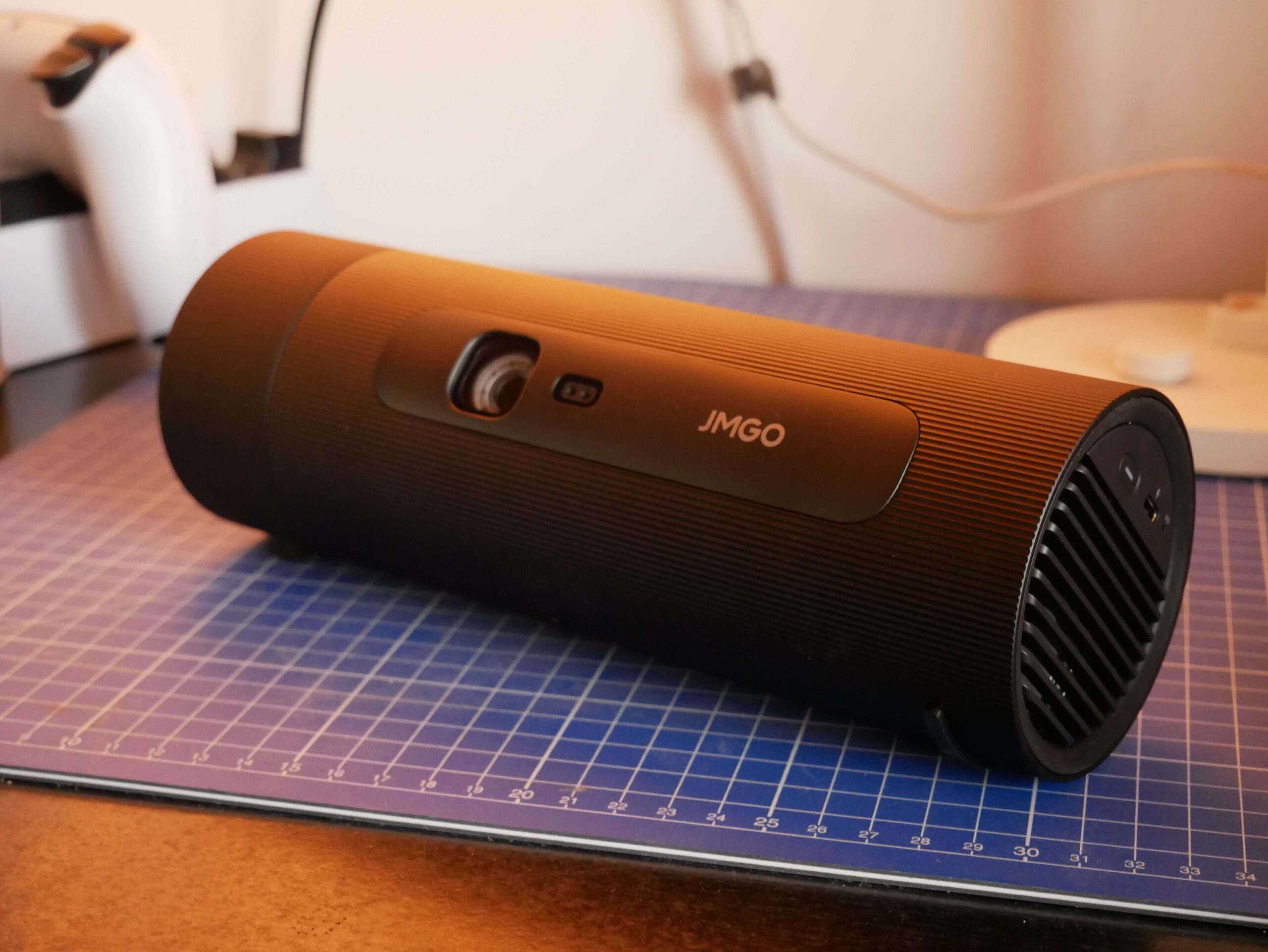 Co potrafi projektor JMGO PicoFlix? Recenzja.